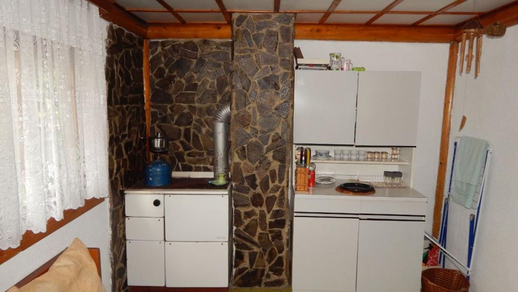 SPEKTRUM REALITY- Na Predaj záhradná chata s pozemkom 464 m2,, záhradkárska osada SNP pri Gewise " Handlová