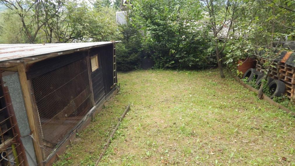 SPEKTRUM REALITY- Na Predaj záhradná chata s pozemkom 464 m2,, záhradkárska osada SNP pri Gewise " Handlová