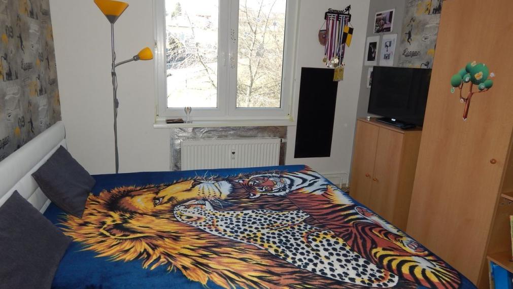 EXKLUZÍVNE-SPEKTRUM REALITY- Na Predaj 2-izbový byt, 58 m2 s balkónom, Handlová, ul. Prievidzská