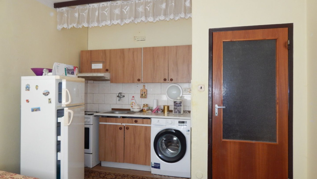 PREDANÉ-SPEKTRUM REALITY- Na Predaj 1 -izbový byt, 38 m2, Handlová, okres Prievidza