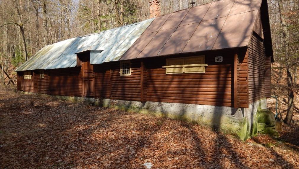 EXKLUZÍVNE-SPEKTRUM REALITY- Na Predaj Rekreačná chata v obci Kľačno, okres Prievidza