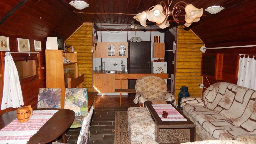 EXKLUZÍVNE-SPEKTRUM REALITY- Na Predaj Rekreačná chata v obci Kľačno, okres Prievidza