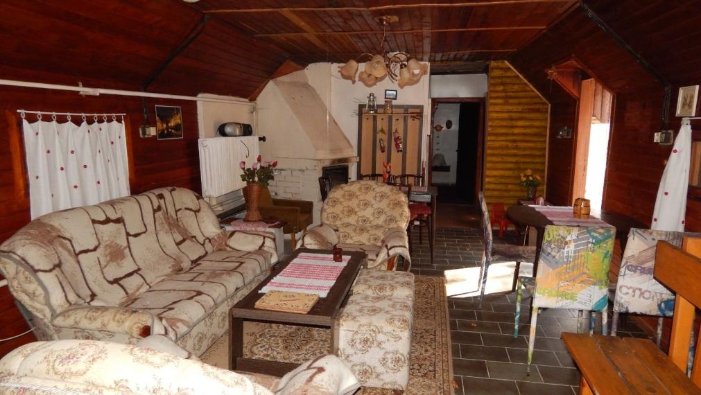 EXKLUZÍVNE-SPEKTRUM REALITY- Na Predaj Rekreačná chata v obci Kľačno, okres Prievidza