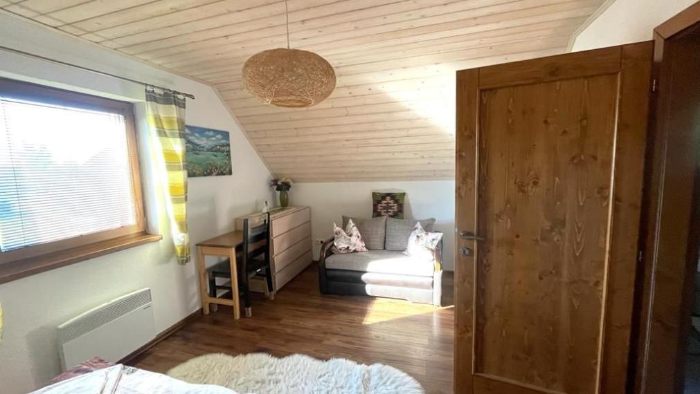 NA PREDAJ- chata /NOVOSTAVBA/ komplet zariadená / Vysoké Tatry- Stará Lesná  s panoramatickým výhľadom