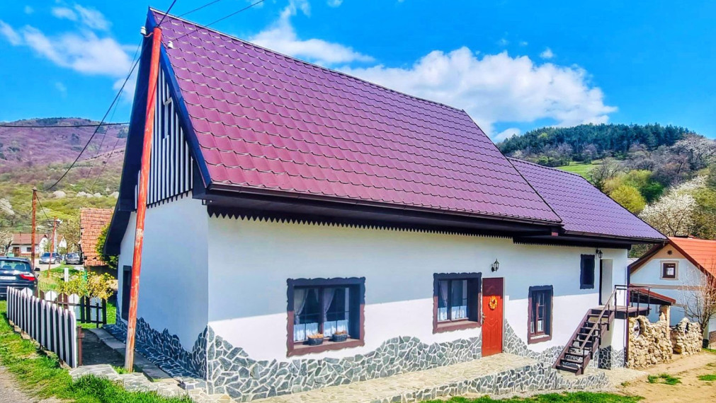 Opäť u nás !!! EXKLUZÍVNE  V PONUKE na predaj dobová chalúpka v Čiernej Lehote