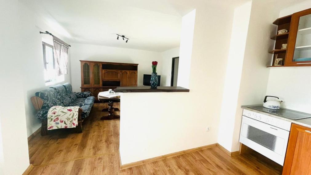 Opäť u nás !!! EXKLUZÍVNE  V PONUKE na predaj dobová chalúpka v Čiernej Lehote