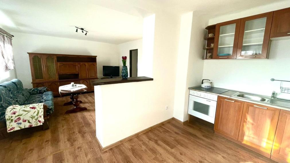 Opäť u nás !!! EXKLUZÍVNE  V PONUKE na predaj dobová chalúpka v Čiernej Lehote