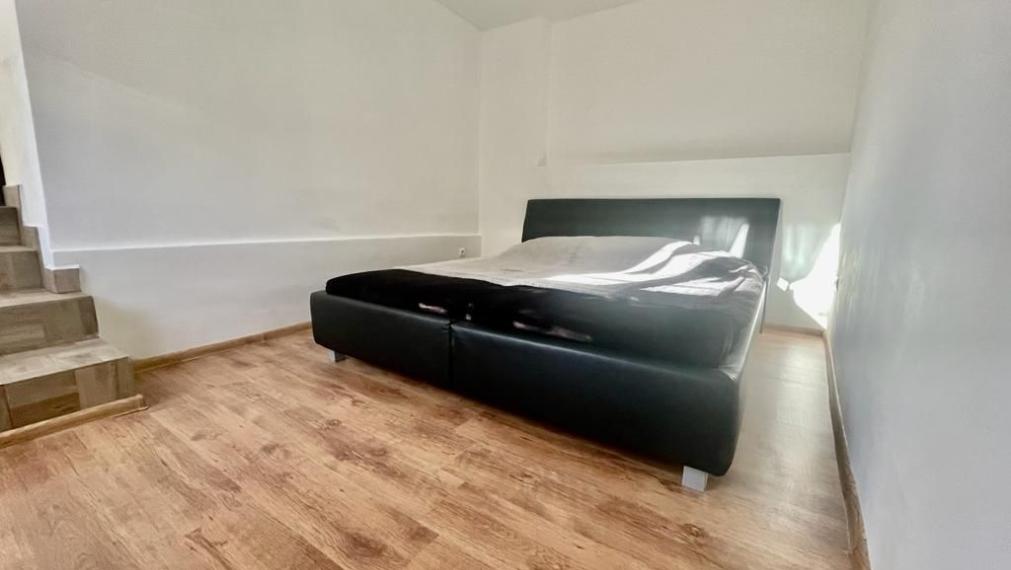 Opäť u nás !!! EXKLUZÍVNE  V PONUKE na predaj dobová chalúpka v Čiernej Lehote