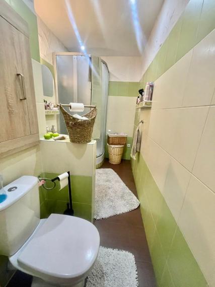 Exkluzívna ponuka 3 izb. veľkometrážného bytu v Bánovciach n/B s balkónom a pivnicou- SEVER