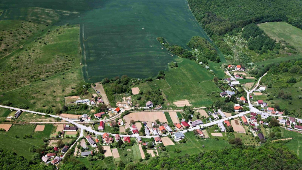 NOVÁ CENA/ OBEC Dubnička pozemok na predaj