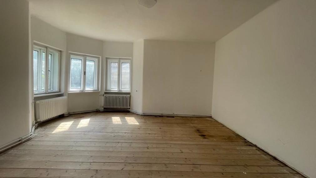 Exklzívne na predaj veľký 7 izb. RD- Partizánske / Veľké Bielice