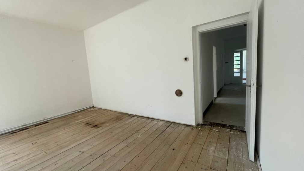 Exklzívne na predaj veľký 7 izb. RD- Partizánske / Veľké Bielice