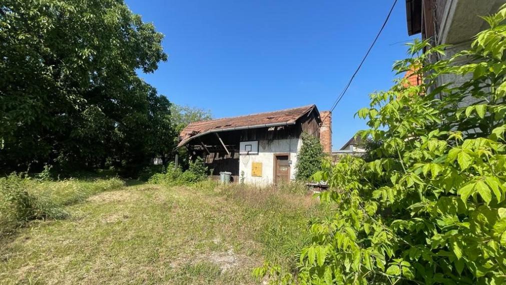 Exklzívne na predaj veľký 7 izb. RD- Partizánske / Veľké Bielice