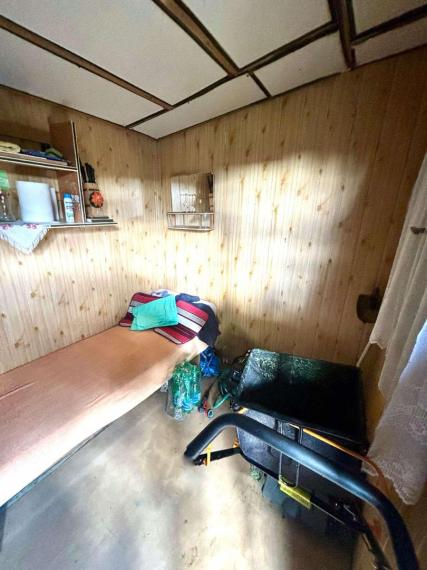 Exkluzívne na predaj  záhrada s chatkou v Bánovciach n/B