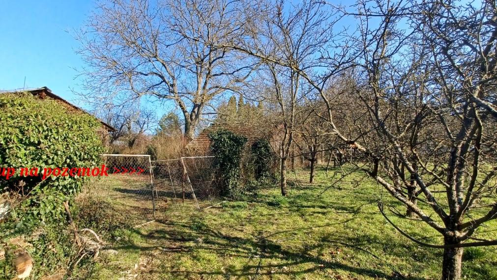 SUPER CENA - Stavebný pozemok  1213 m2 obec BRODZANY