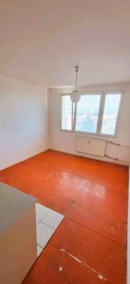 Rezervované...Exkluzívne na predaj 1i byt v centre mesta Bánovce n/B