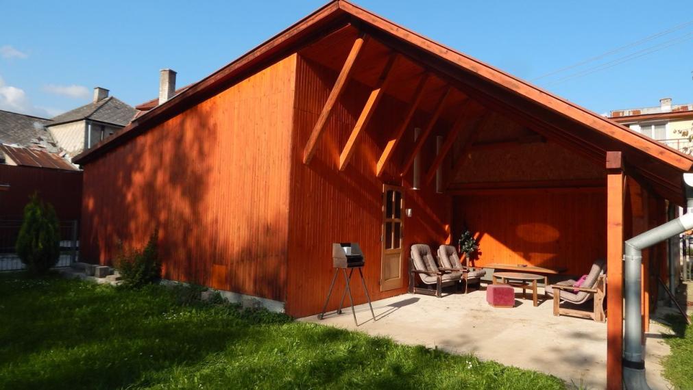 SPEKTRUM REALITY- TUŽINA-Na  Predaj  chata s terasou a garážou - 301 m2, Tužina, okres Prievidza