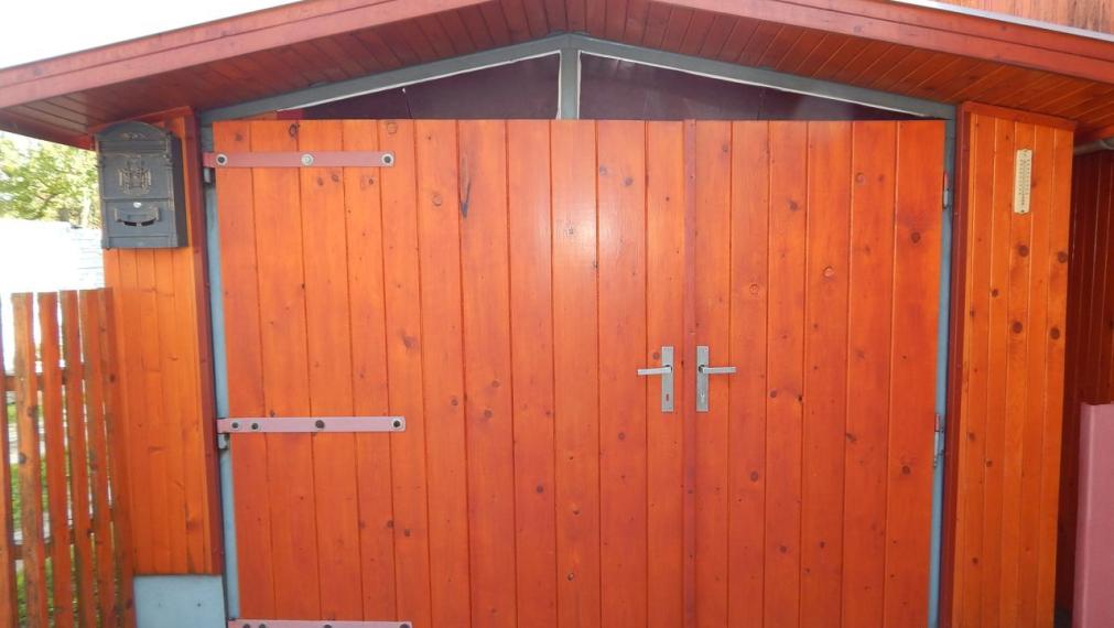 SPEKTRUM REALITY- TUŽINA-Na  Predaj  chata s terasou a garážou - 301 m2, Tužina, okres Prievidza