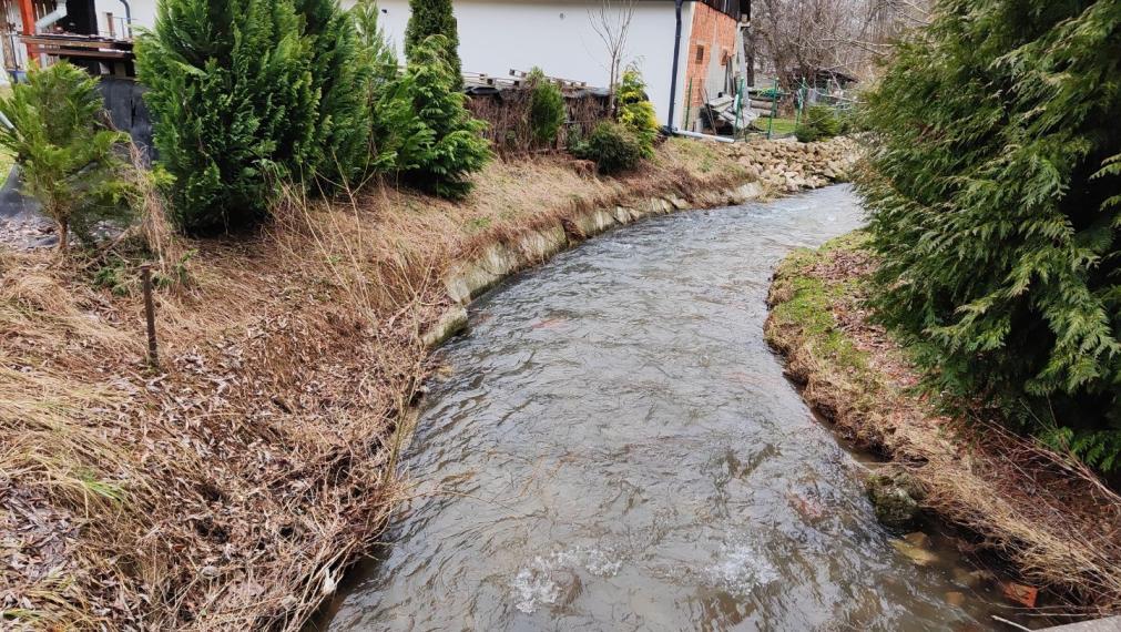 SPEKTRUM REALITY- TUŽINA-Na  Predaj  chata s terasou a garážou - 301 m2, Tužina, okres Prievidza