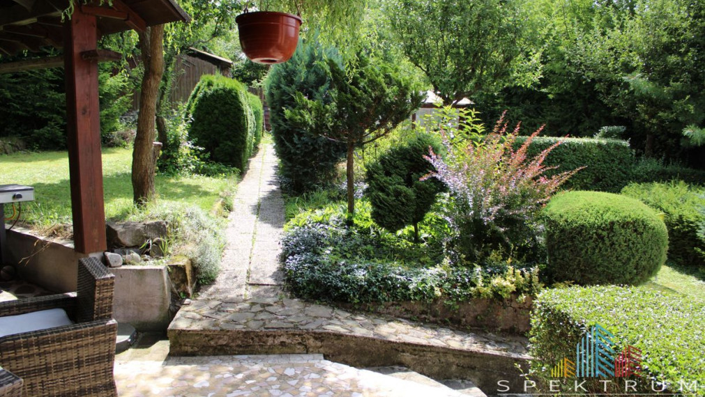 SPEKTRUM REALITY- Na predaj kompletne rekonštruovaný rodinný dom s pozemkom  1043 m2, Veľká Lehôtka, okres Prievidza