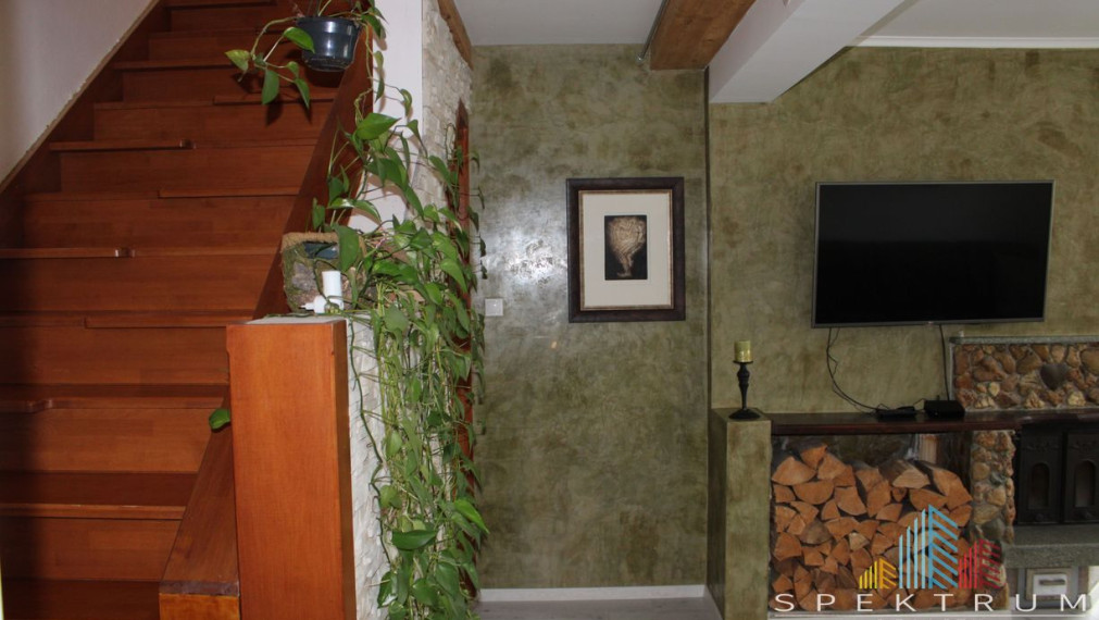 SPEKTRUM REALITY- Na predaj kompletne rekonštruovaný rodinný dom s pozemkom  1043 m2, Veľká Lehôtka, okres Prievidza