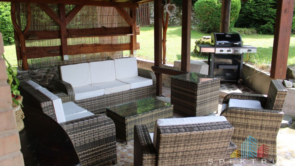 SPEKTRUM REALITY- Na predaj kompletne rekonštruovaný rodinný dom s pozemkom  1043 m2, Veľká Lehôtka, okres Prievidza