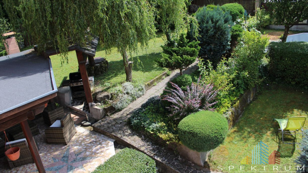 SPEKTRUM REALITY- Na predaj kompletne rekonštruovaný rodinný dom s pozemkom  1043 m2, Veľká Lehôtka, okres Prievidza