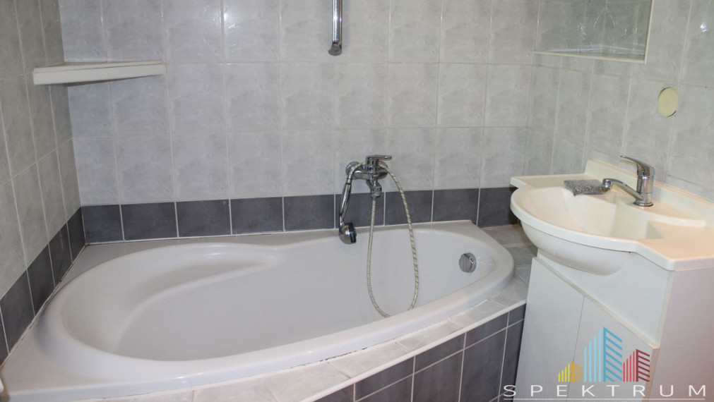 SPEKTRUM REALITY- Na predaj kompletne rekonštruovaný rodinný dom s pozemkom  1043 m2, Veľká Lehôtka, okres Prievidza