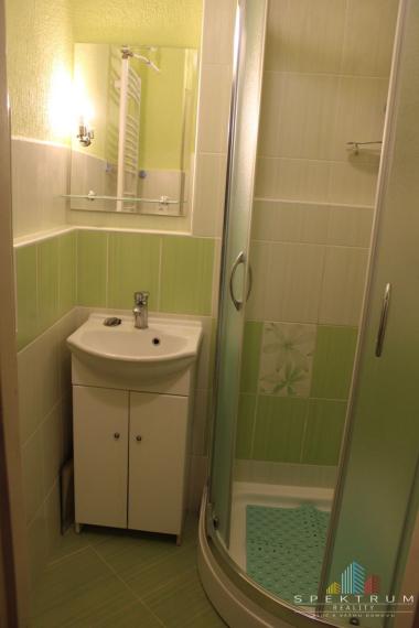 SPEKTRUM REALITY- Na Predaj 2-izbový byt, 57 m2, okres Prievidza, Staré Sídlisko