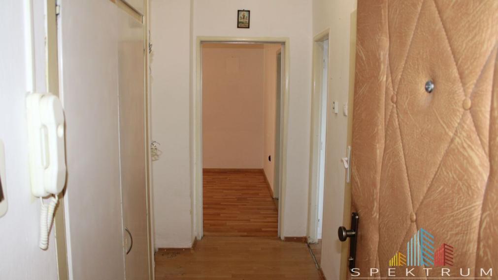 SPEKTRUM REALITY- Na Predaj 2-izbový byt, 57 m2, okres Prievidza, Staré Sídlisko