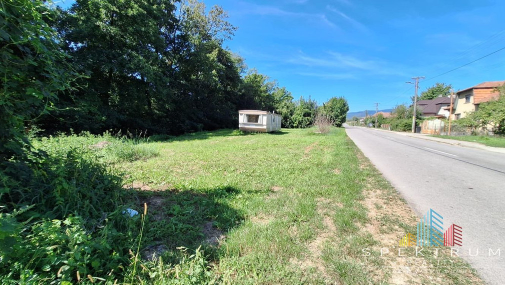 HORNÉ DRŽKOVCE – Mobilný dom s pozemkom pri potoku (790 m²)