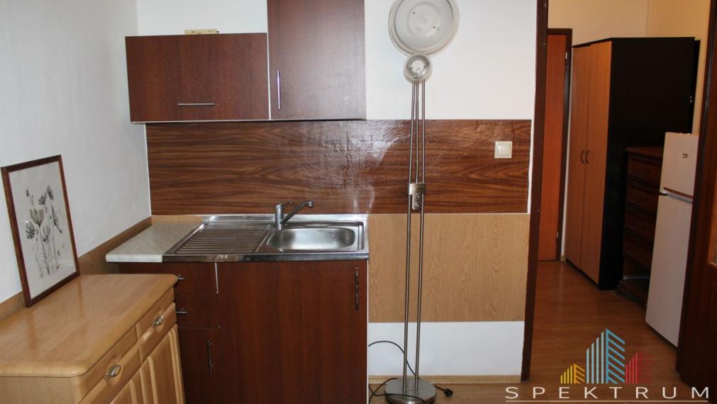 EXKLUZÍVNE-SPEKTRUM REALITY- Na Predaj garsónka 23 m2 s loggiou, Žiar nad Hronom, Etapa