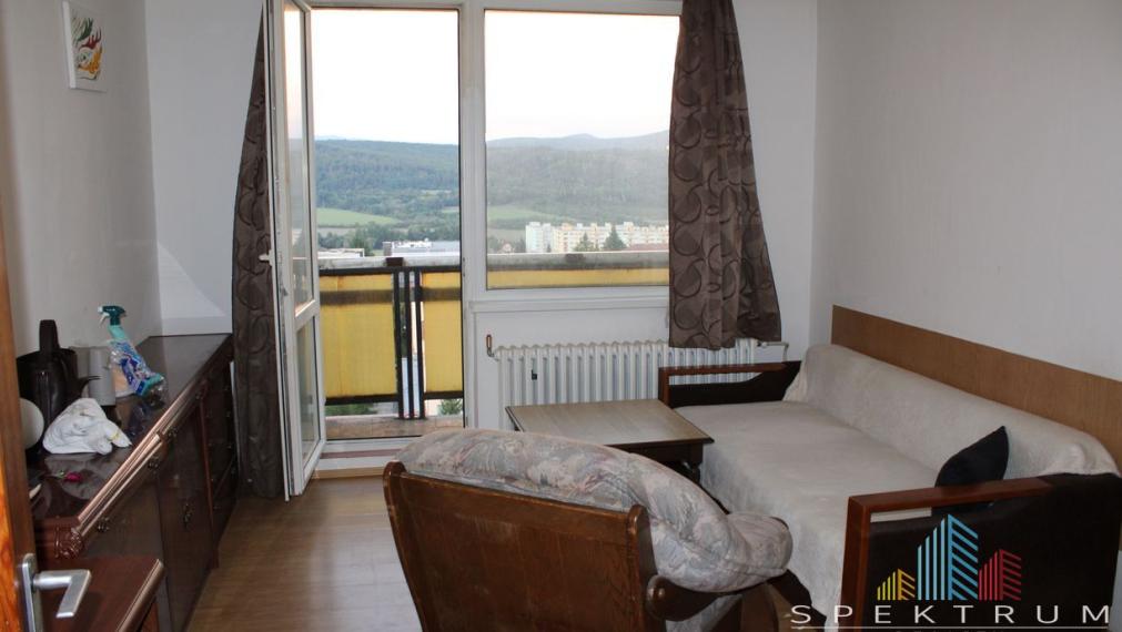 EXKLUZÍVNE-SPEKTRUM REALITY- Na Predaj garsónka 23 m2 s loggiou, Žiar nad Hronom, Etapa