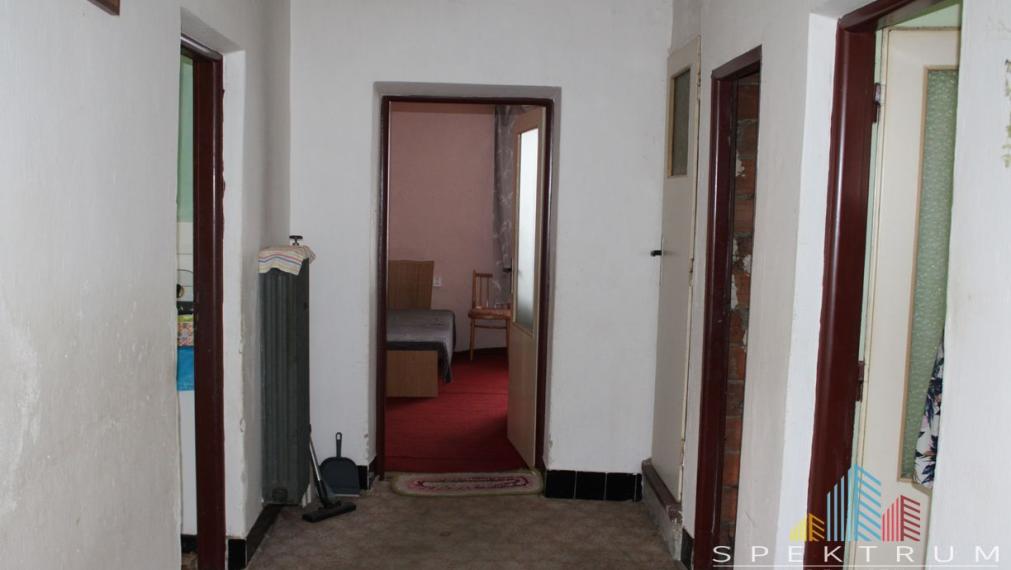 SPEKTRUM REALITY- Na predaj 4-izbový rodinný dom s pozemkom  720m2, Ráztočno, okres Prievidza