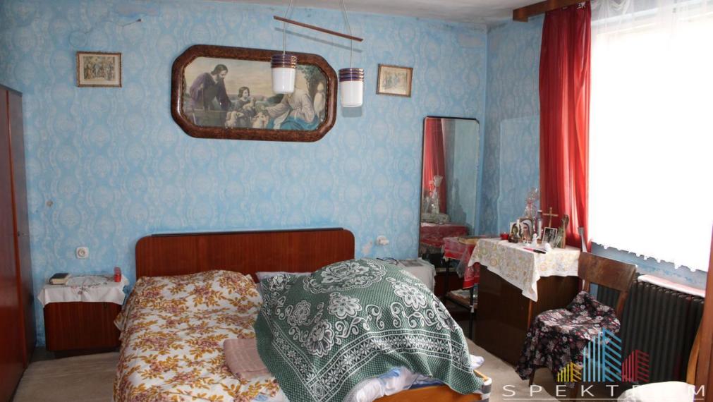 SPEKTRUM REALITY- Na predaj 4-izbový rodinný dom s pozemkom  720m2, Ráztočno, okres Prievidza