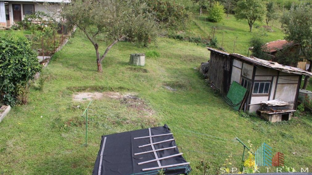 SPEKTRUM REALITY- Na predaj 4-izbový rodinný dom s pozemkom  720m2, Ráztočno, okres Prievidza