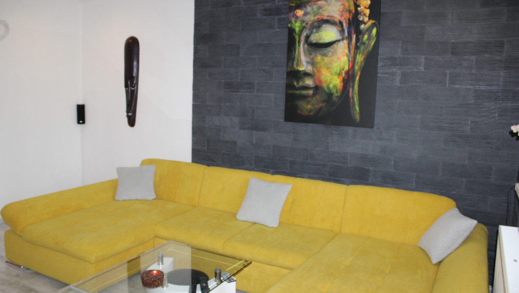 EXKLUZÍVNE-SPEKTRUM REALITY- Na Predaj kompletne rekonštruovaný 3-izbový  byt, 64 m2 s loggiou, Handlová