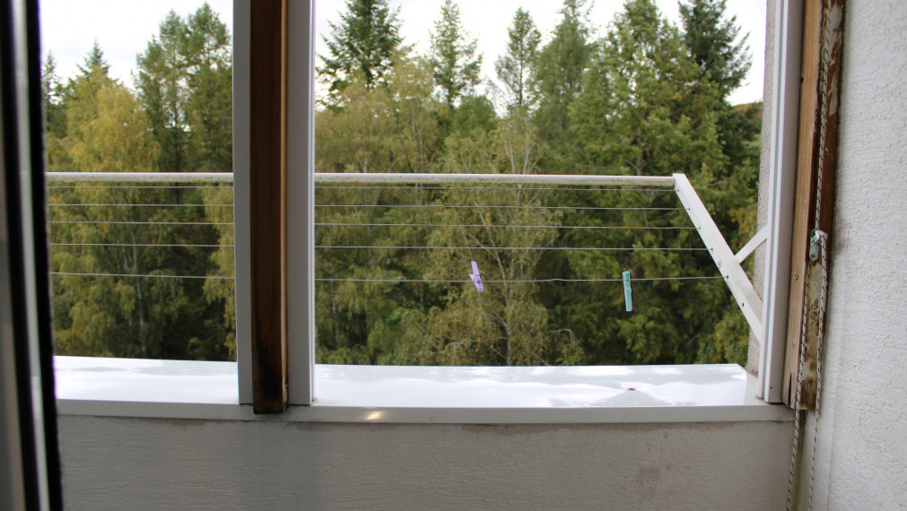 EXKLUZÍVNE-SPEKTRUM REALITY- Na Predaj kompletne rekonštruovaný 3-izbový  byt, 64 m2 s loggiou, Handlová