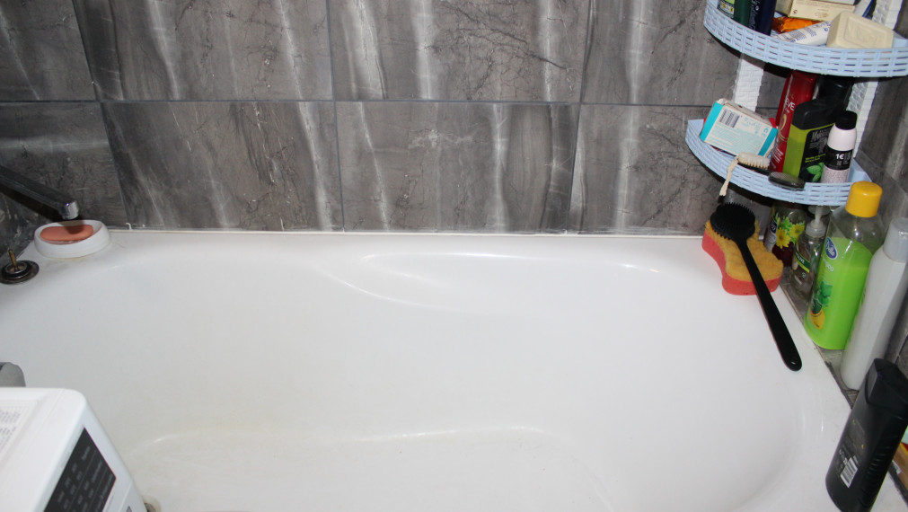 EXKLUZÍVNE-SPEKTRUM REALITY- Na Predaj  3-izbový byt, 65 m2 s balkónom, Handlová