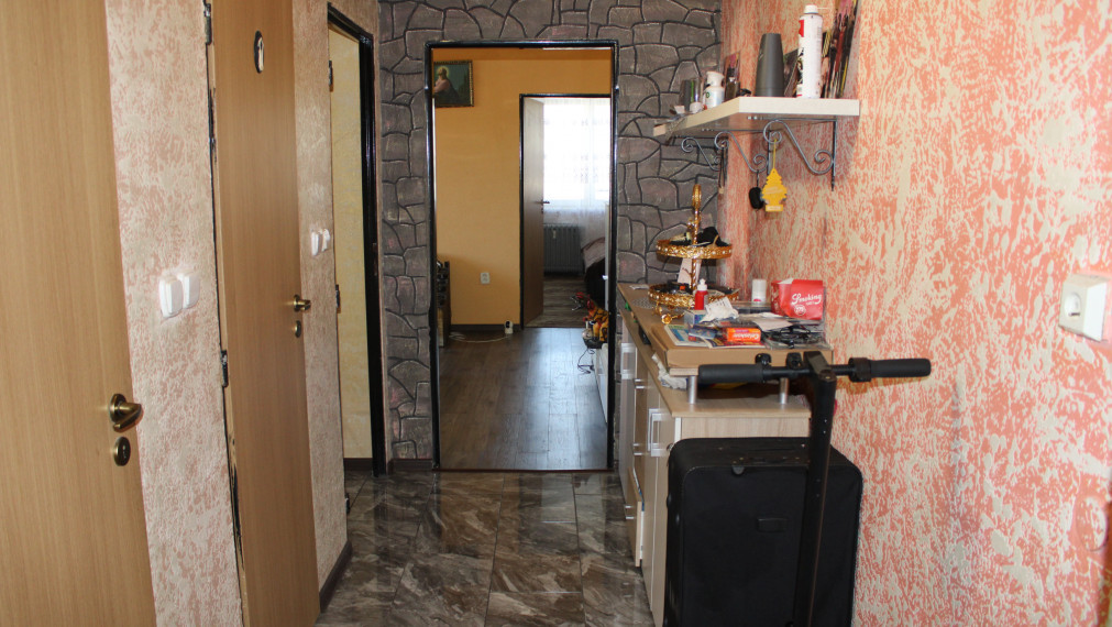 EXKLUZÍVNE-SPEKTRUM REALITY- Na Predaj  3-izbový byt, 65 m2 s balkónom, Handlová