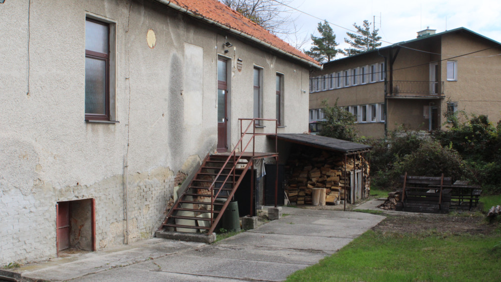 SPEKTRUM REALITY- Na predaj Rodinný dom/ objekt na podnikateľské účely s pozemkom 800 m2, Nitrianske Pravno, okres Prievidza