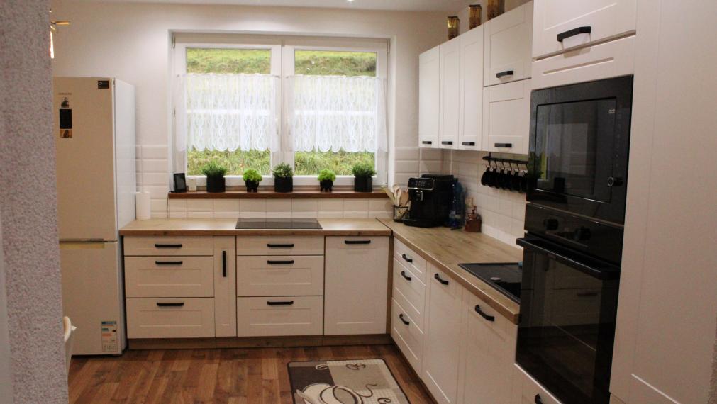 EXKLUZÍVNE-SPEKTRUM REALITY- Na predaj kompletne rekonštruovaný 4-izbový rodinný dom s pozemkom 701 m2, Vysoká nad Kysucou, okres Čadca