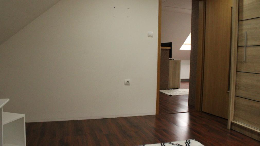 EXKLUZÍVNE-SPEKTRUM REALITY- Na predaj kompletne rekonštruovaný 4-izbový rodinný dom s pozemkom 701 m2, Vysoká nad Kysucou, okres Čadca