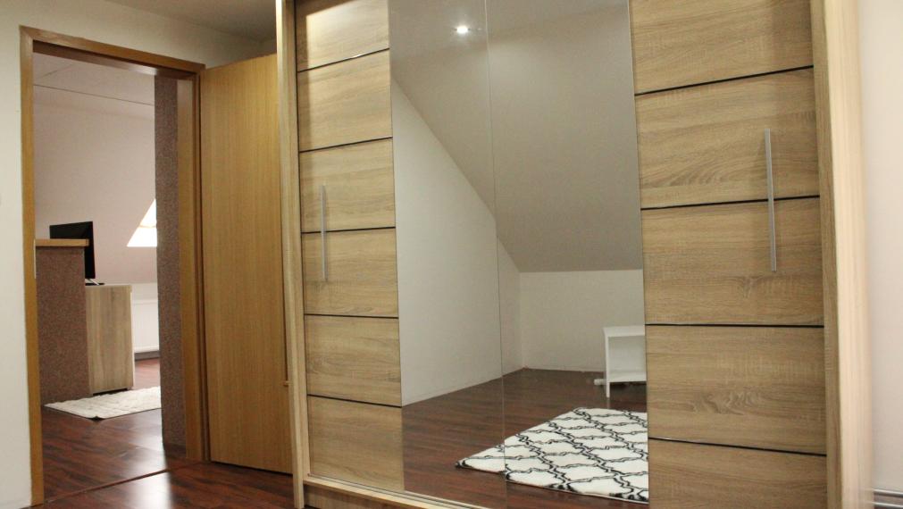 EXKLUZÍVNE-SPEKTRUM REALITY- Na predaj kompletne rekonštruovaný 4-izbový rodinný dom s pozemkom 701 m2, Vysoká nad Kysucou, okres Čadca