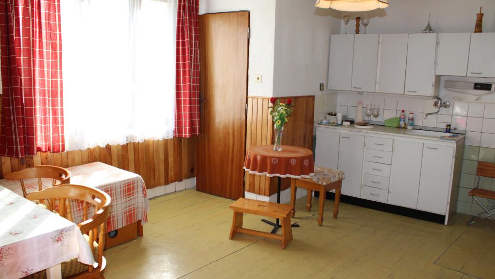 SPEKTRUM REALITY - Na Predaj  rodinný dom/ chalupa s pozemkom 819.38 m2 , Temeš, okres Prievidza