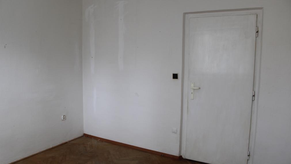 EXKLUZÍVNE-SPEKTRUM REALITY- Na Predaj 3-izbový byt, 62 m2 s balkónom, Handlová, ul. Prievidzská