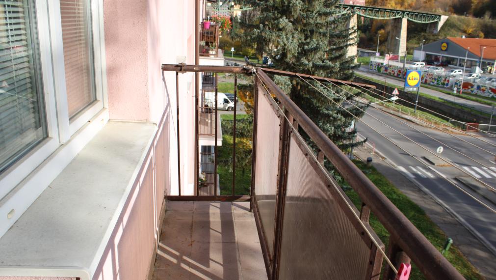 EXKLUZÍVNE-SPEKTRUM REALITY- Na Predaj 3-izbový byt, 62 m2 s balkónom, Handlová, ul. Prievidzská