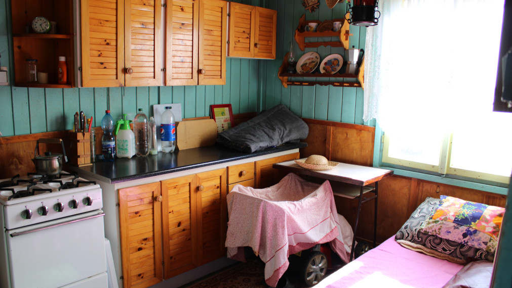 PREDANÉ-SPEKTRUM REALITY- Na Predaj  záhradná chatka s pozemkom 902 m2 ,, záhradkárska osada nad kúpaliskom" Handlová