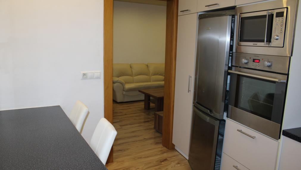 SPEKTRUM REALITY- Na PRENÁJOM veľkometrážny 2-izbový byt, 62.13 m2 s loggiou, ETAPA, okres Žiar Nad Hronom