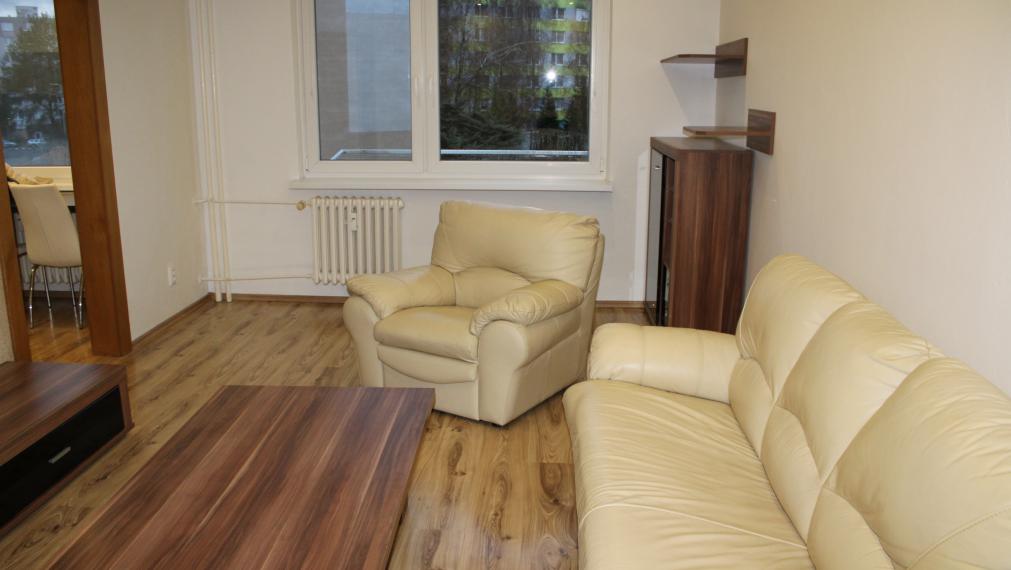 SPEKTRUM REALITY- Na PRENÁJOM veľkometrážny 2-izbový byt, 62.13 m2 s loggiou, ETAPA, okres Žiar Nad Hronom